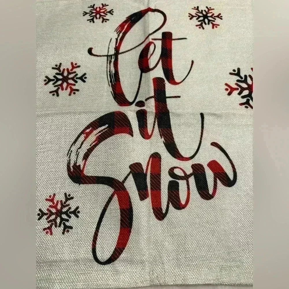 Set of 4 Holiday Zippered pillows covers NWOT Believe Let it Snow Family Home
